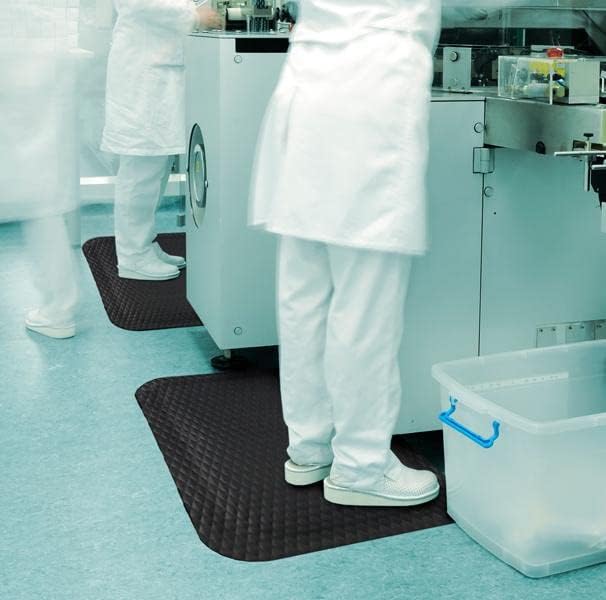 American Floor Mats Hog Heaven 5/8 inch Black & Black Border 2' x 3' Nitrile Backed Anti-Fatigue Comfort Mat