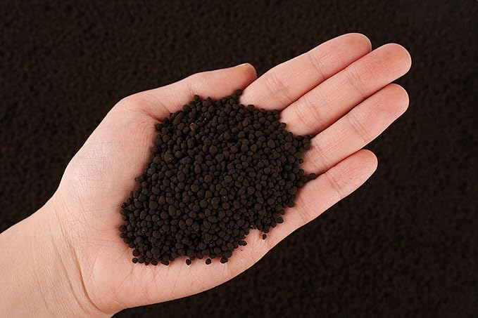 LANDEN THRIVA Natural Soil Substrate for Natural Planted Aquarium, Plant or Shrimp Stratum, Clay Gravel and Stable Porous Substrate for Freshwater Aquarium, Rainforest Black 5L(10lbs),Medium Size