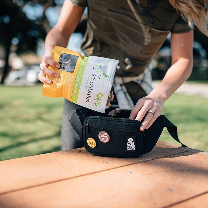 smallbatch Pets Premium Freeze-Dried Pork Heart Treats for Dogs and Cats, 3.5 oz, Made and Sourced in The USA, Single Ingredient, Humanely Raise Meat, No Preservatives or Anything Artificial